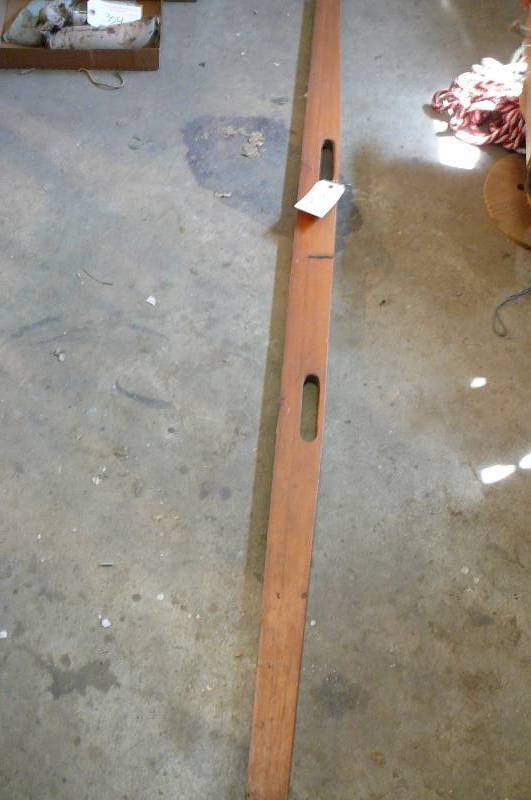 lot 364 image: 6FT Straight Edge
