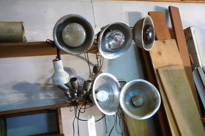 lot 388 image: Work Light & Heat Lamps