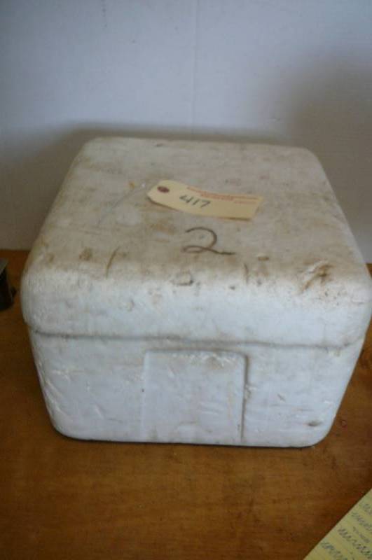lot 417 image: Worm Box