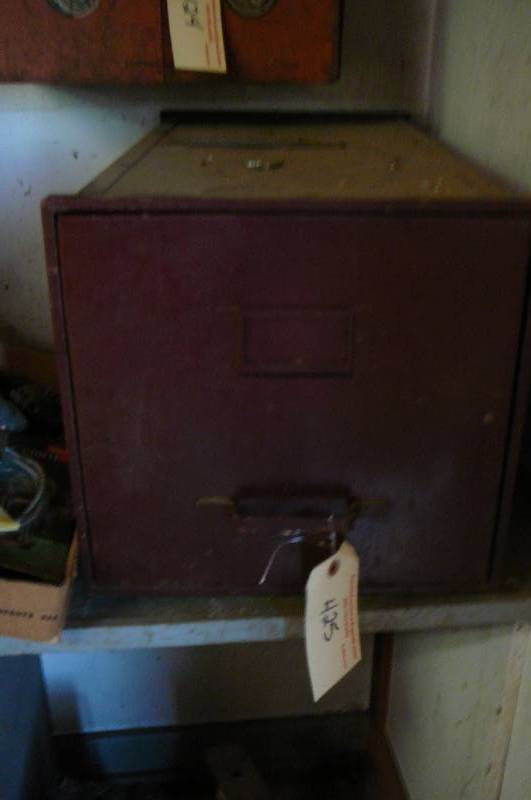 lot 425 image: File Drawer