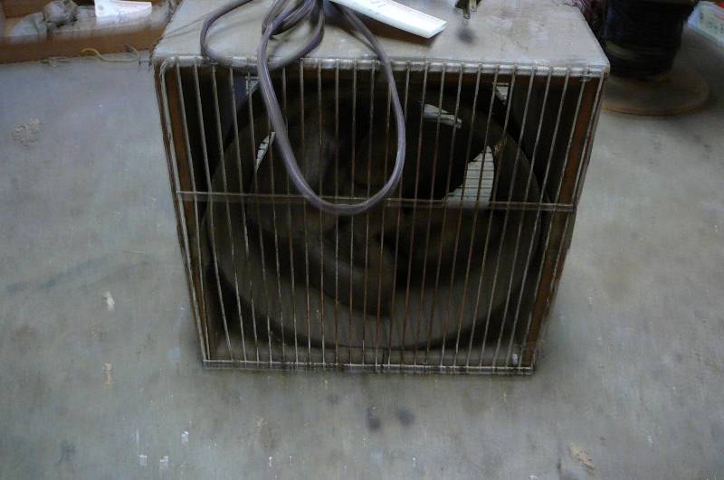 lot 441 image: Box Fan