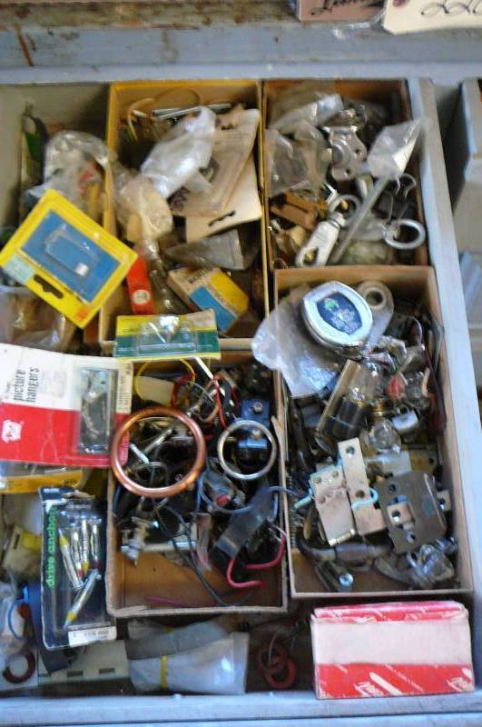 lot 449 image: Hardware