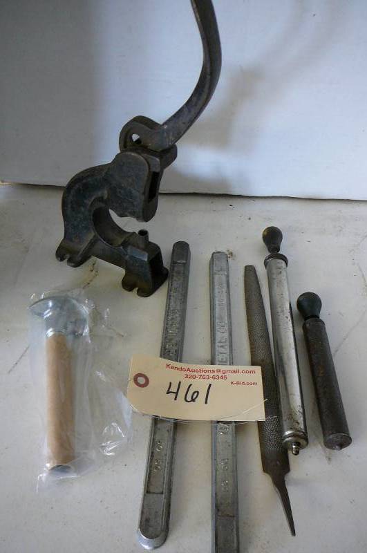 lot 461 image: Hand Tools