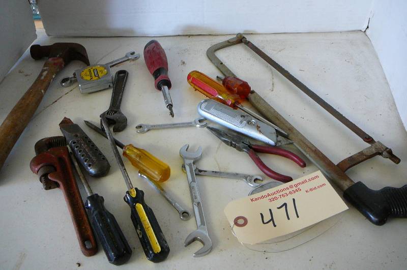 lot 471 image: Large Lot Of Hand Tools