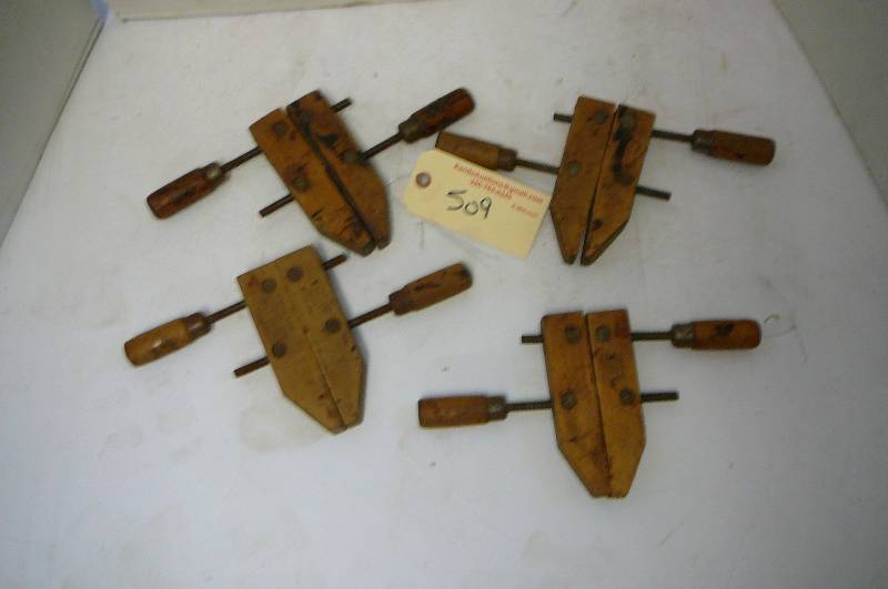 lot 509 image: Wood Clamps