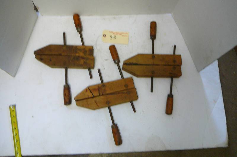lot 512 image: Wood Clamps