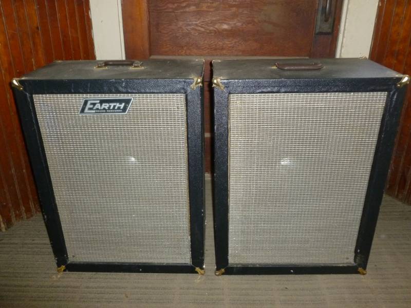 Vintage Earth Sound Research Speakers