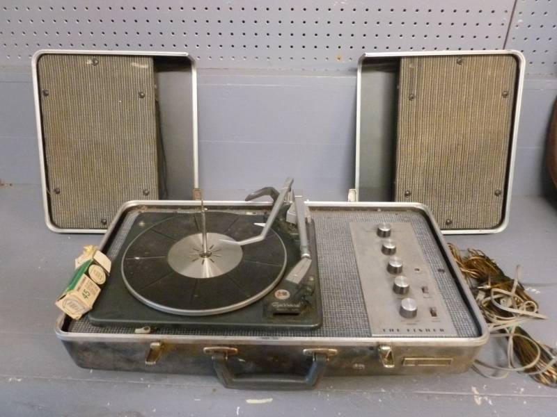old record player with speakers