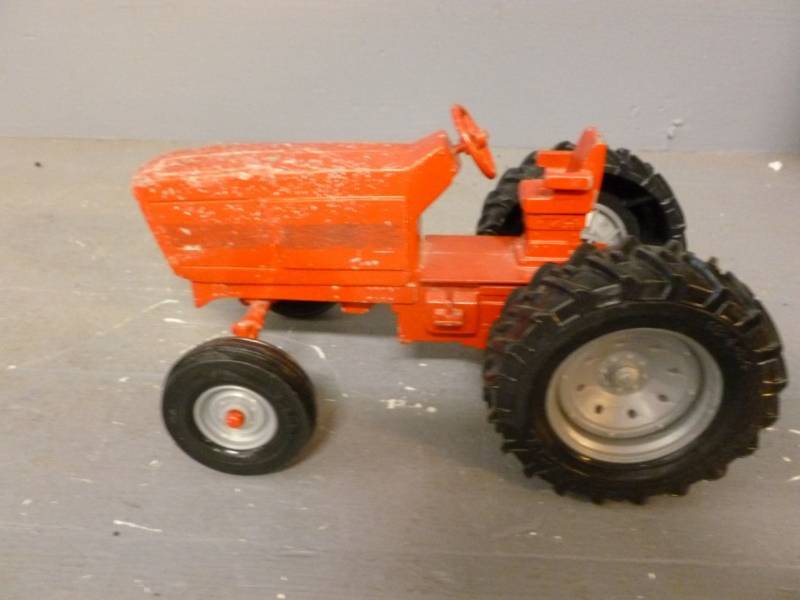 Ertl Tractor