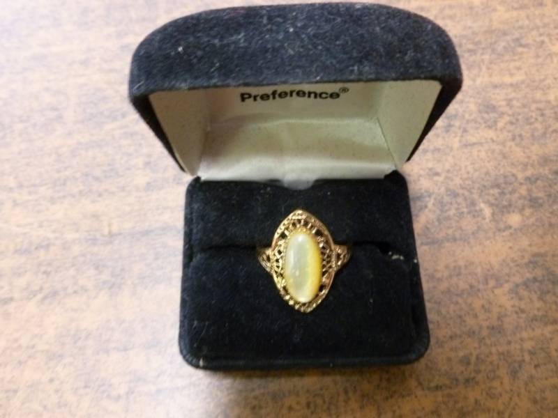 Ladies Ring
