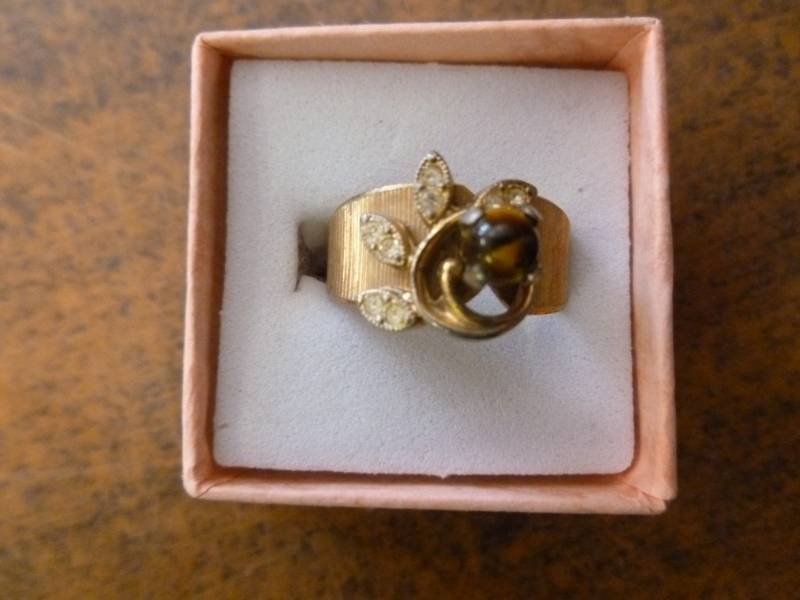 Ladies Ring