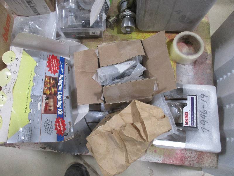 Cabinet hardware and door handles
