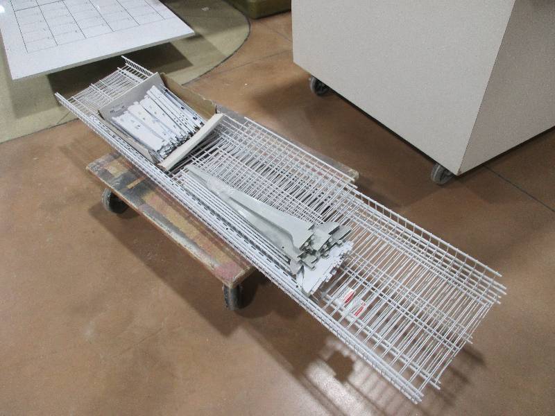 Rubbermaid shelving