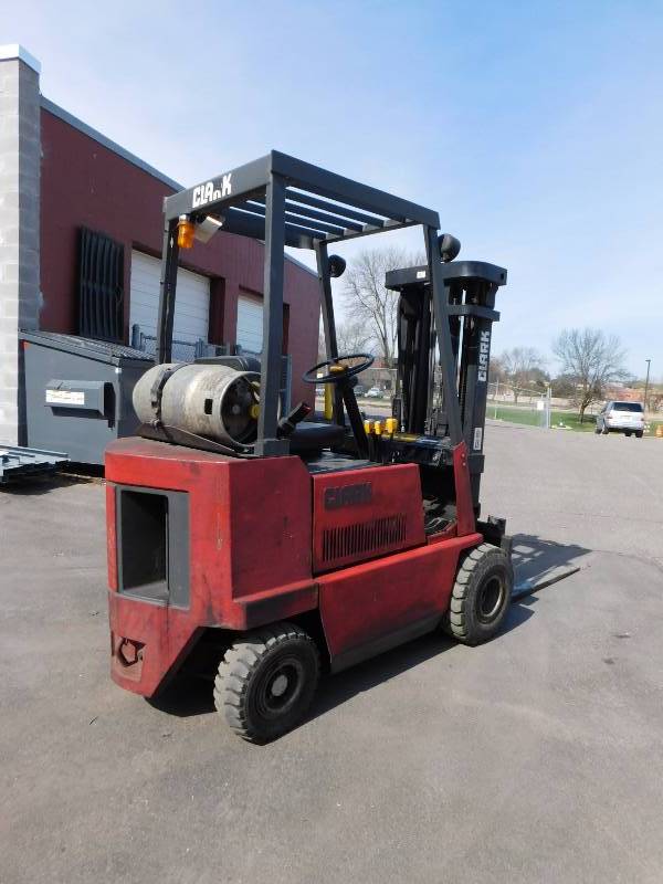 3000lb Clark GPS15