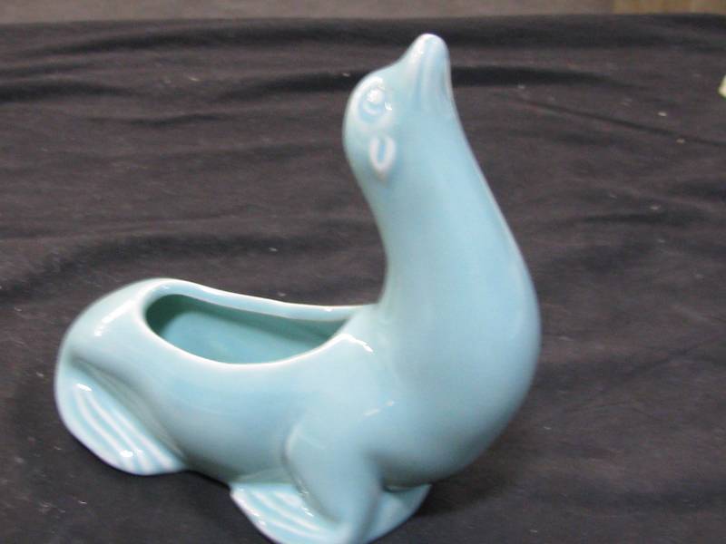 Red Wing #941 Seal Planter