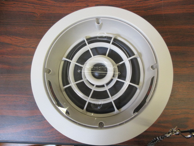 lot 611 image: ONE SPEAKERCRAFT CEILING SPEAKER AIM7 TWO
