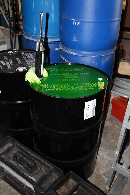 lot 19 image: 55-Gallon Drum Coolant