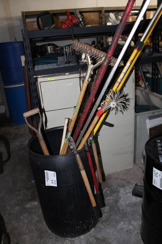 lot 22 image: Yard Tools - Shovels, Rakes, Edger, Loppers, And More