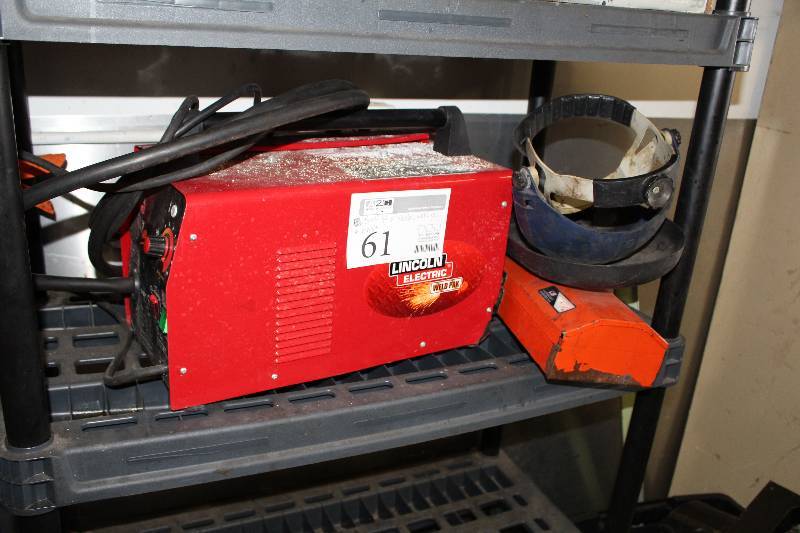 lot 61 image: Lincoln Electric Electric Weld Pak HD w Welders Masks
