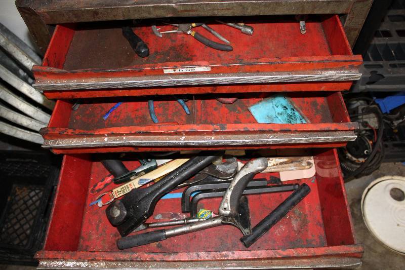 lot 59 image: Hand Tools - Pliers, Misc Hardware
