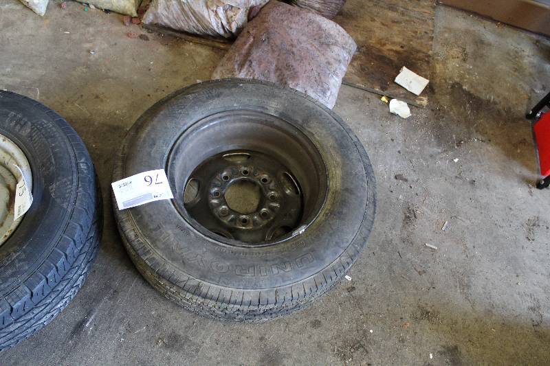 lot 76 image: Uniroyal Laredo LT22575R16 Tire w 16in. 8-Lug Wheel