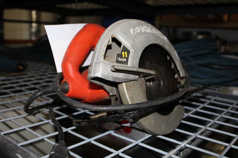 lot 87 image: Black & Decker 7.25in. Circular Saw