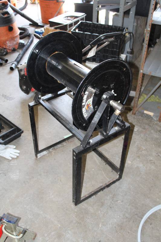 lot 120 image: Steel Eagle Hose Reel