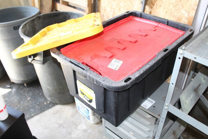 lot 137 image: Plastic Tote Bins w Lids, Milk Crate, Garbage Can