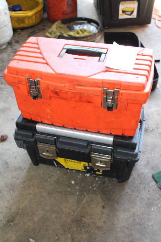 lot 124 image: Lot of (2) Tool Boxes