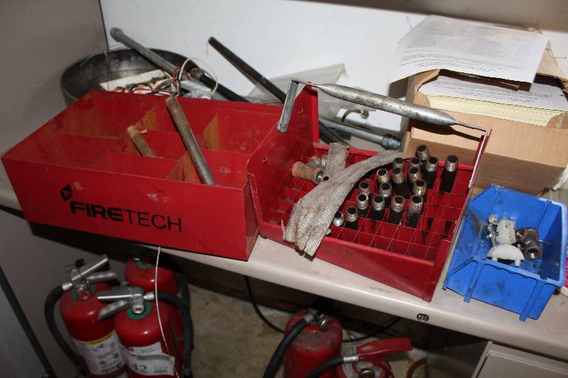 lot 167 image: Organizer Trays, Misc Hardware