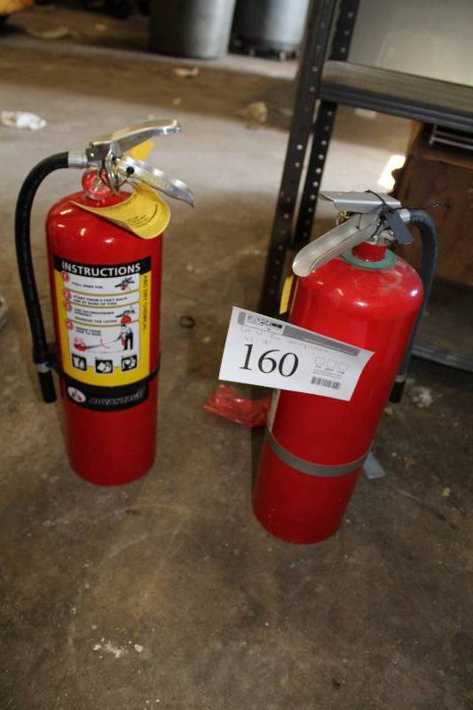 lot 160 image: Lot of (2) Fire Extinguishers