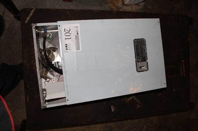 lot 201 image: Ansul R-102 Wet Chemical Fire Suppression System