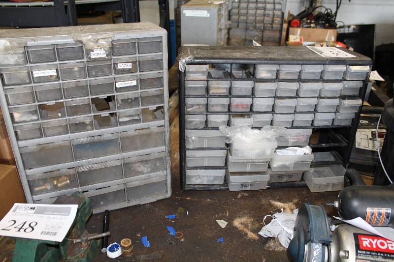 lot 232 image: Lot of (2) Parts Organizers