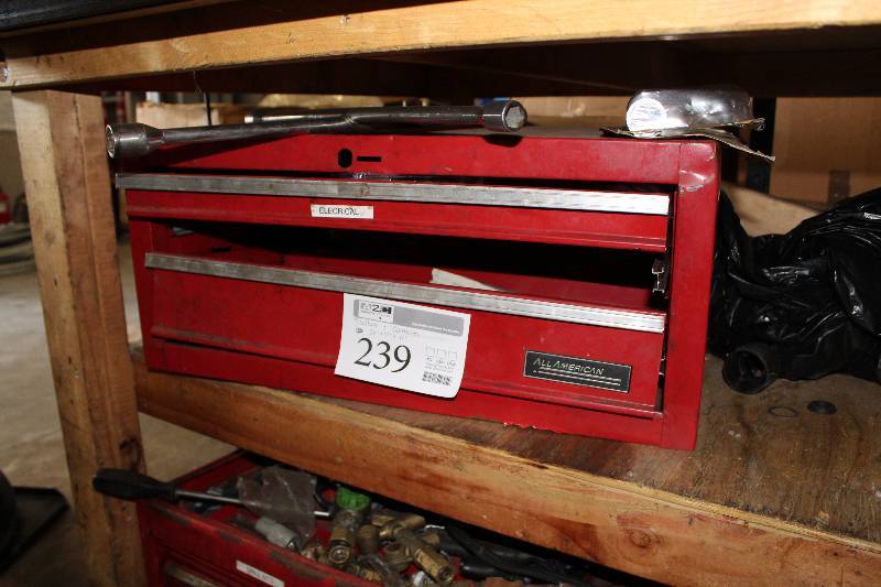 lot 239 image: Tool Box w Contents