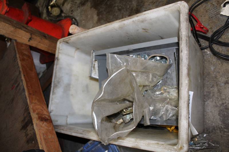 lot 243 image: Misc Hardware
