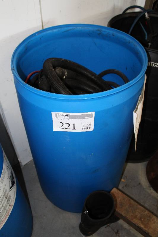 lot 221 image: Hosing