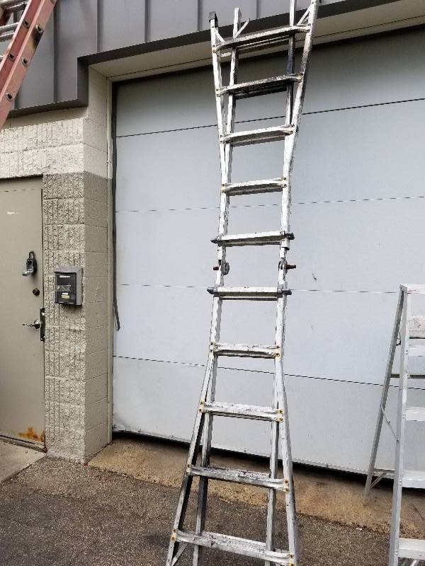lot 266 image: Keller 22 foot folding multipurpose ladder