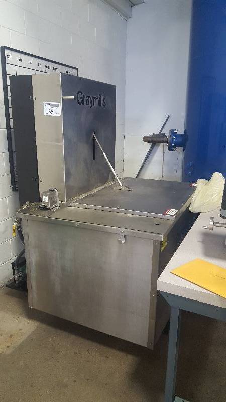 lot 186 image: Graymills SuperSonic Immersion Cleaning System w Workcell Systems Oil Skimmer, JRI Immersion Tank Cleaner with Pneumatic Lift