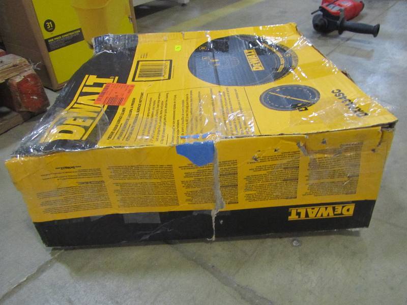 lot 27 image: DEWALT 3,400 PSI Surface Cleaner