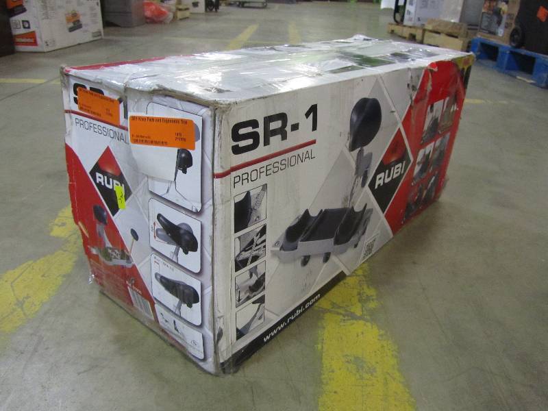 lot 33 image: Rubi SR1 Knee Pads and Ergonomic Seat