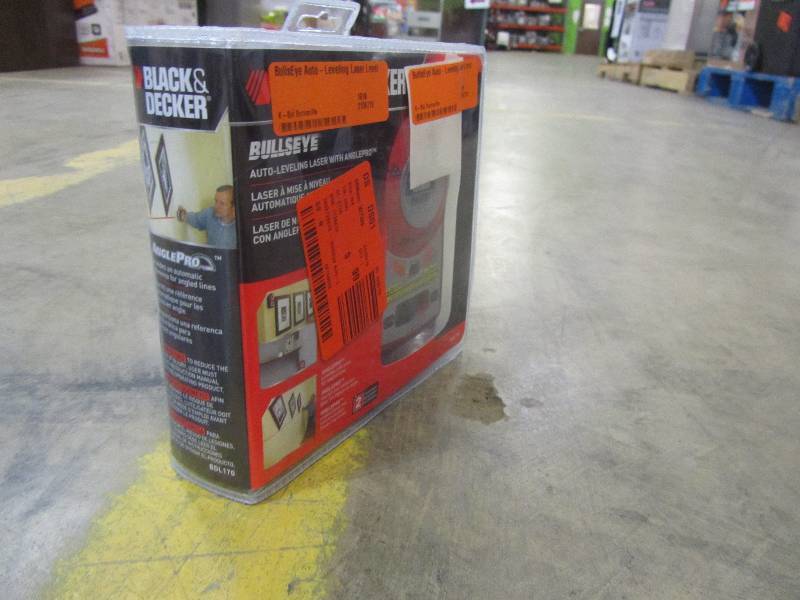 lot 35 image: BLACKDECKER BullsEye Auto-Leveling Laser Level