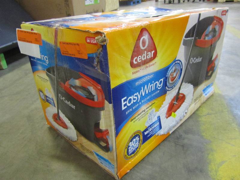 lot 37 image: O-Cedar Easy Wring Spin Mop