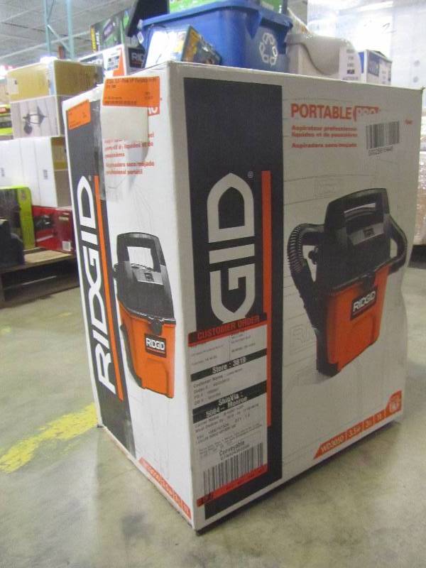 lot 42 image: RIDGID 3 Gal. 3.5-Peak HP Portable Pro Wet Dry Vac
