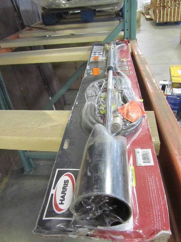 lot 56 image: Lincoln Electric Inferno Propane Torch Kit