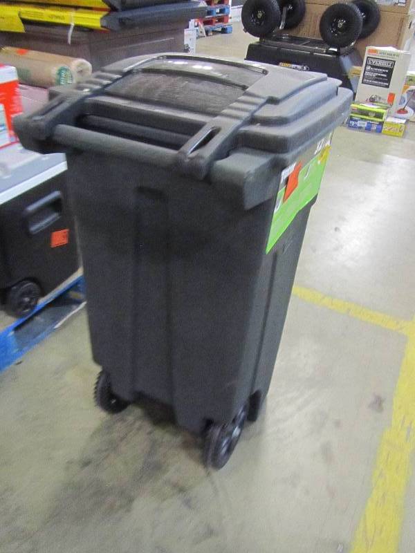 lot 66 image: Toter 32-Gal. Wheeled Trash Can Cart