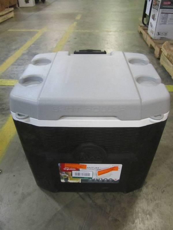 igloo quantum 52 quart wheeled cooler