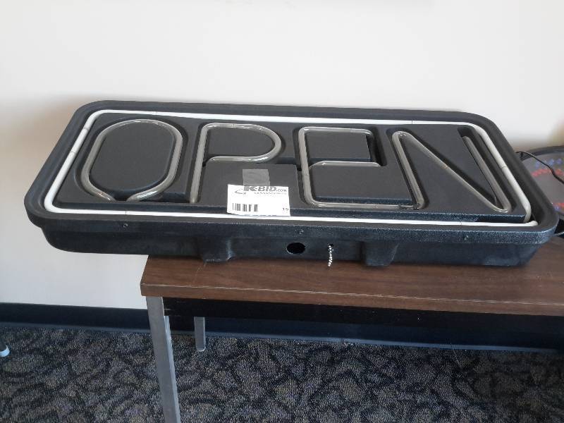 lot 15 image: Open Sign.. Works well