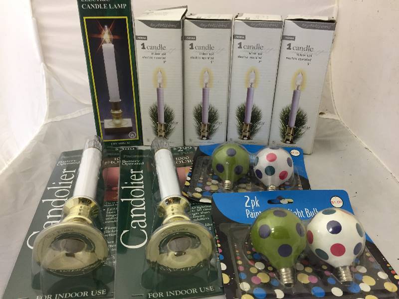 lot 25 image: Electric & Battery Op Candles & Party Bulbs