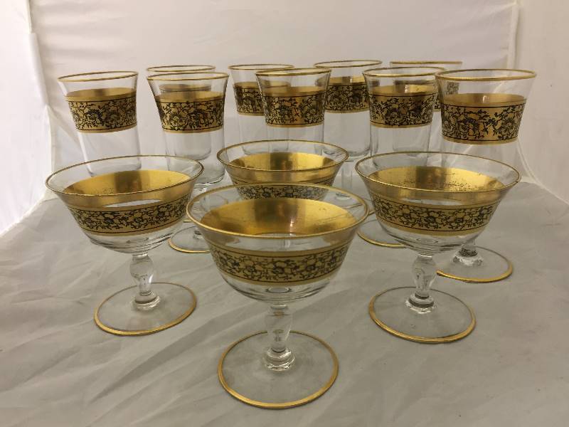 lot 45 image: Vintage Wine Glasses & Goblets - Gold Accents