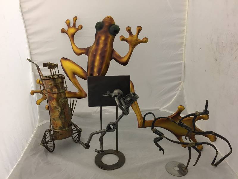 lot 65 image: Metal Decorations - Frog, Rodeo, Golfer, Bball